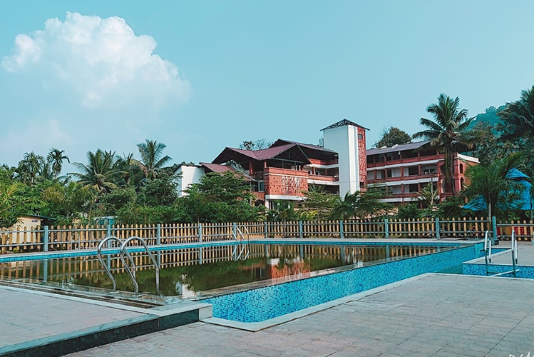 Jungle Bell River Resort Dandeli