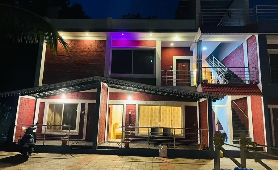 white elephant cottage dandeli